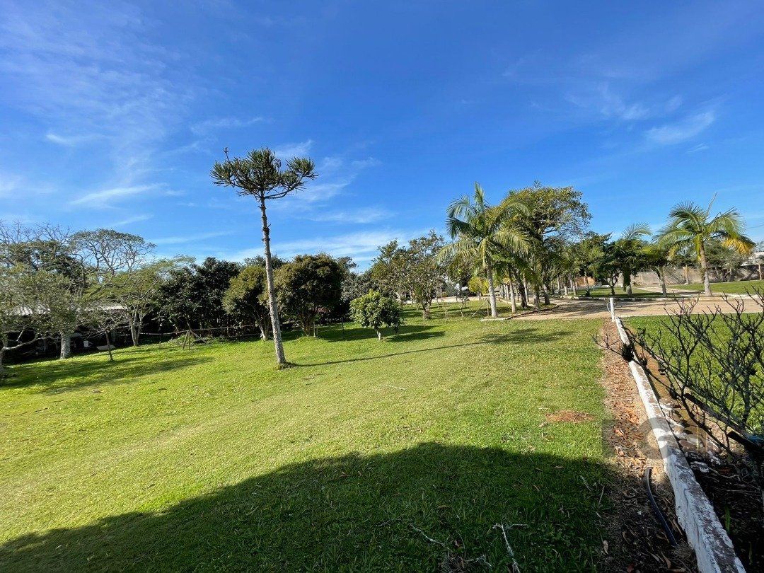 Sitio 2,0 hectares, 2 casas com suíte, 3 quartos, churrasqueira e garagem. — foto 7