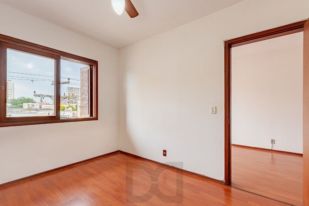 Apartamento com 1 Suite, sacada e 1 vaga de garagem no bairro Cidade Baixa — foto 13