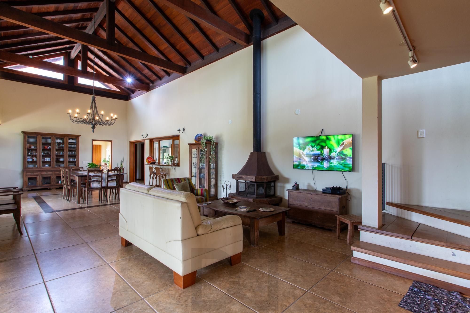 Casa em condominio com patio e 4 suítes na Vila Nova. — foto 10