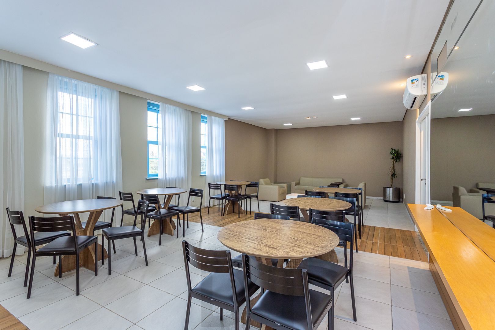 Apartamento no bairro Teresópolis de 3 dormitórios vaga infra — foto 47