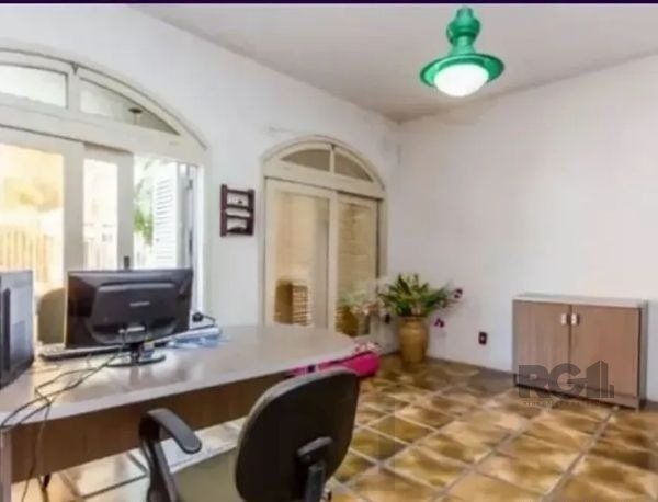 Casa sobrado no bairro Tristeza de 4 dormitórios 3 vagas DESOCUPADA — foto 8