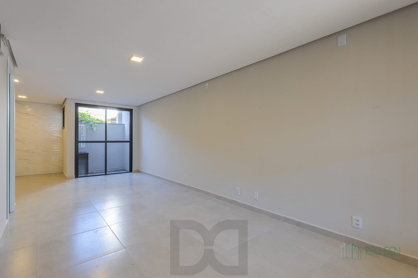 Casa Condominio para Venda - 94.47m², 3 dormitórios, sendo 1 suites, 1 vaga - Medianeira — foto 3