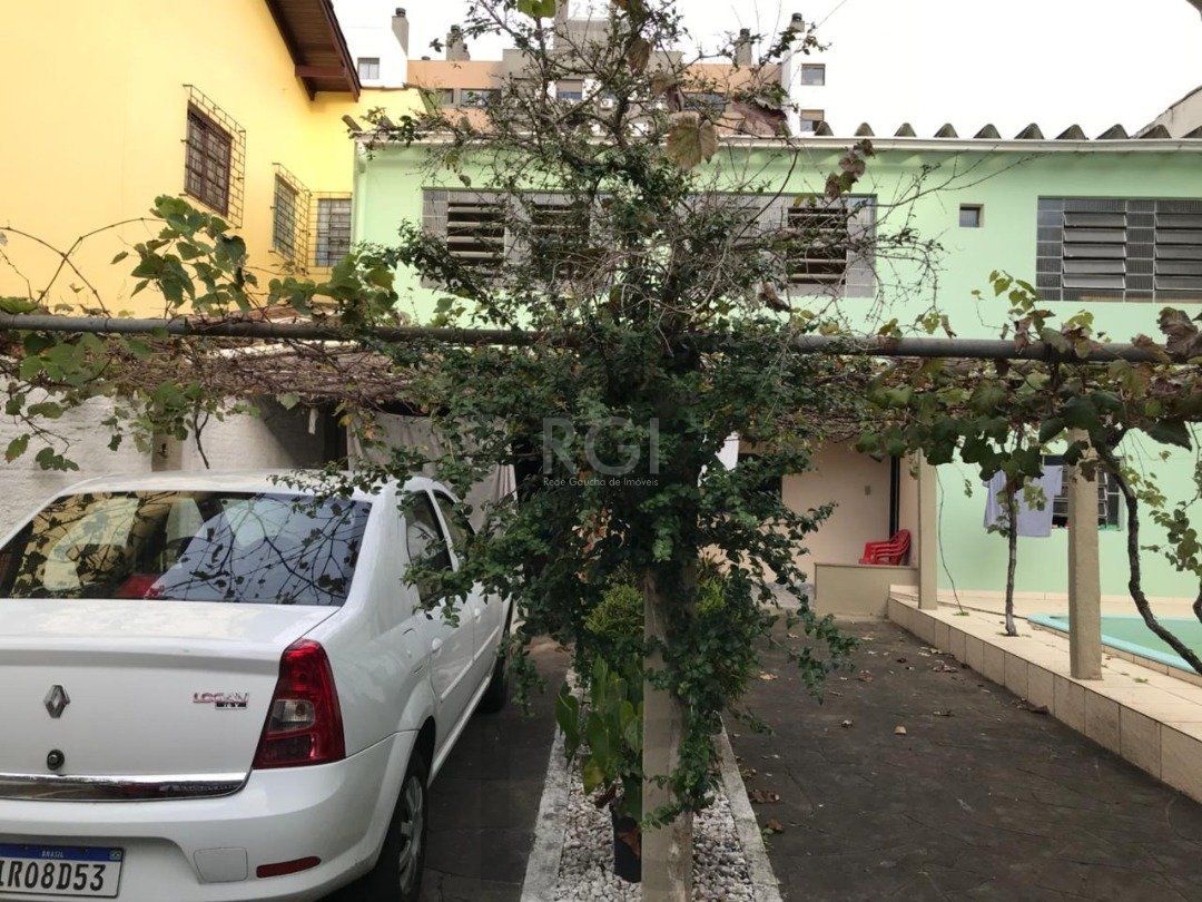 Casa residencial/comercial, com 350m² privativos, 4 quartos, 5 vagas de garagem - Bairro Tristeza — foto 12