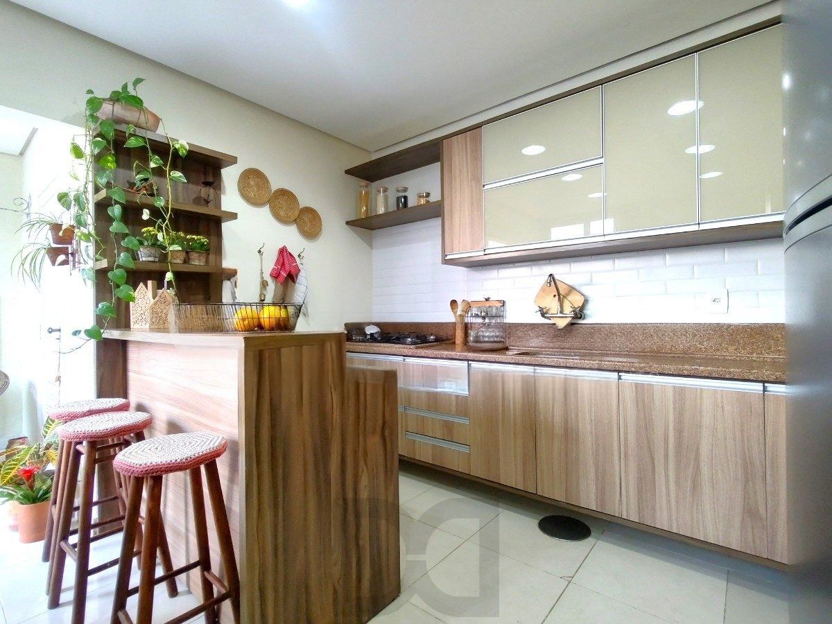 Casa com 4 dormitórios, espaço gourmet e terraço na Zona Norte de Porto Alegre — foto 7