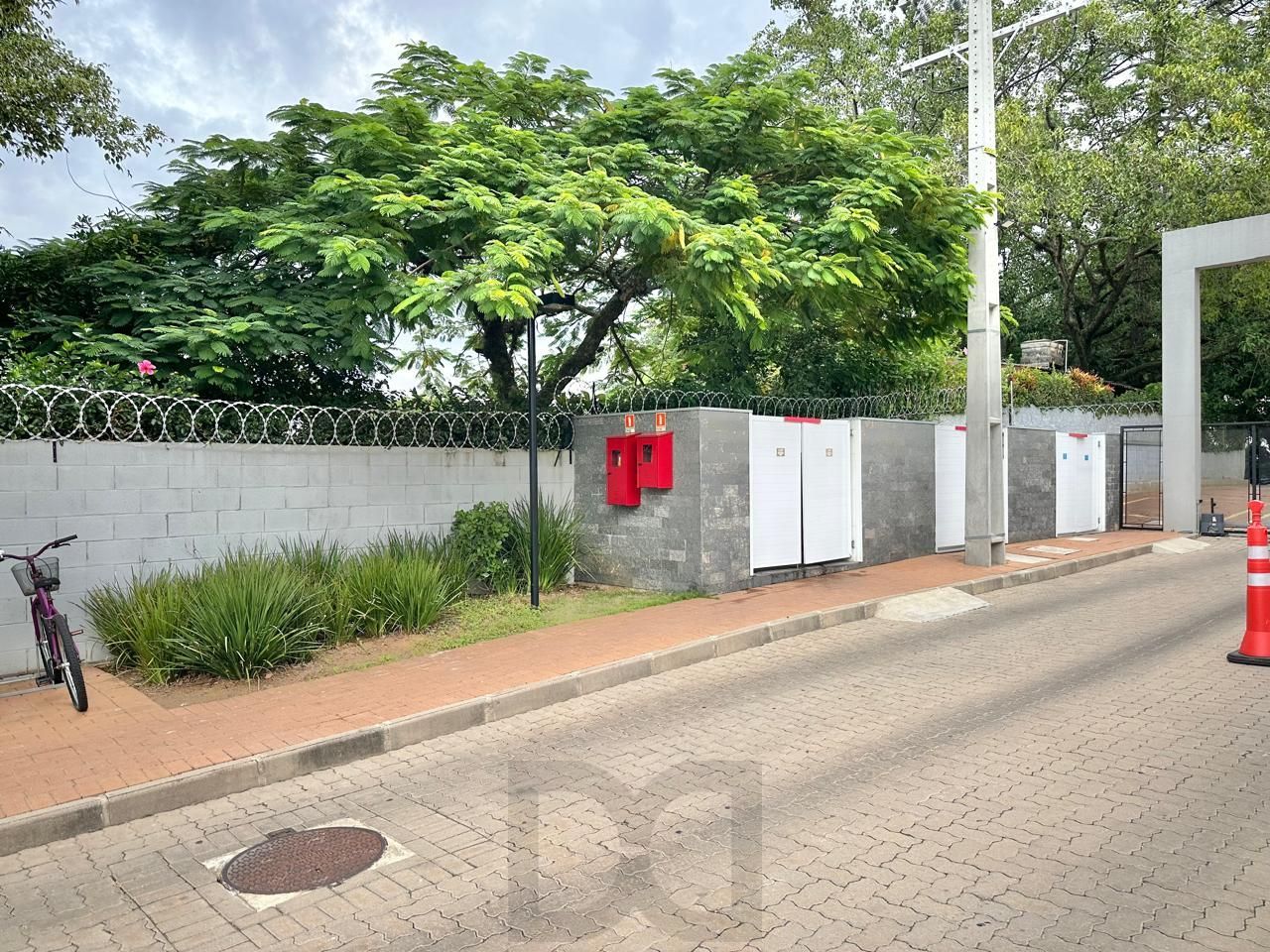 Excelente casa a venda em condomínio fechado no bairro Vila Nova. — foto 21
