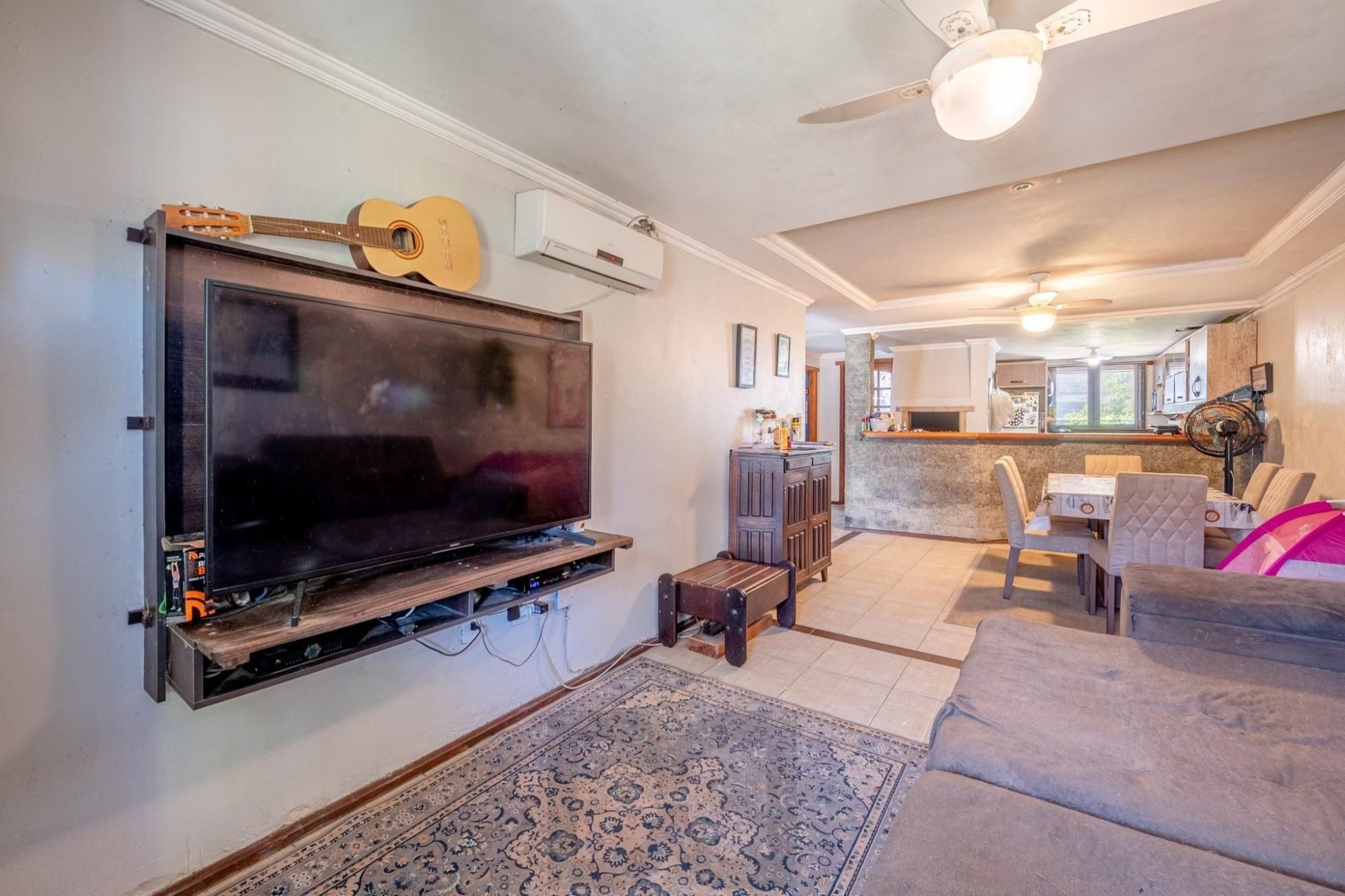Casa com 2 quartos, 1 suíte, 2 vagas na Hípica. — foto 3