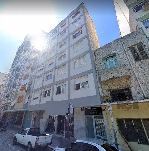 Apartamento no Centro de 1 dormitório DESOCUPADO — foto 1