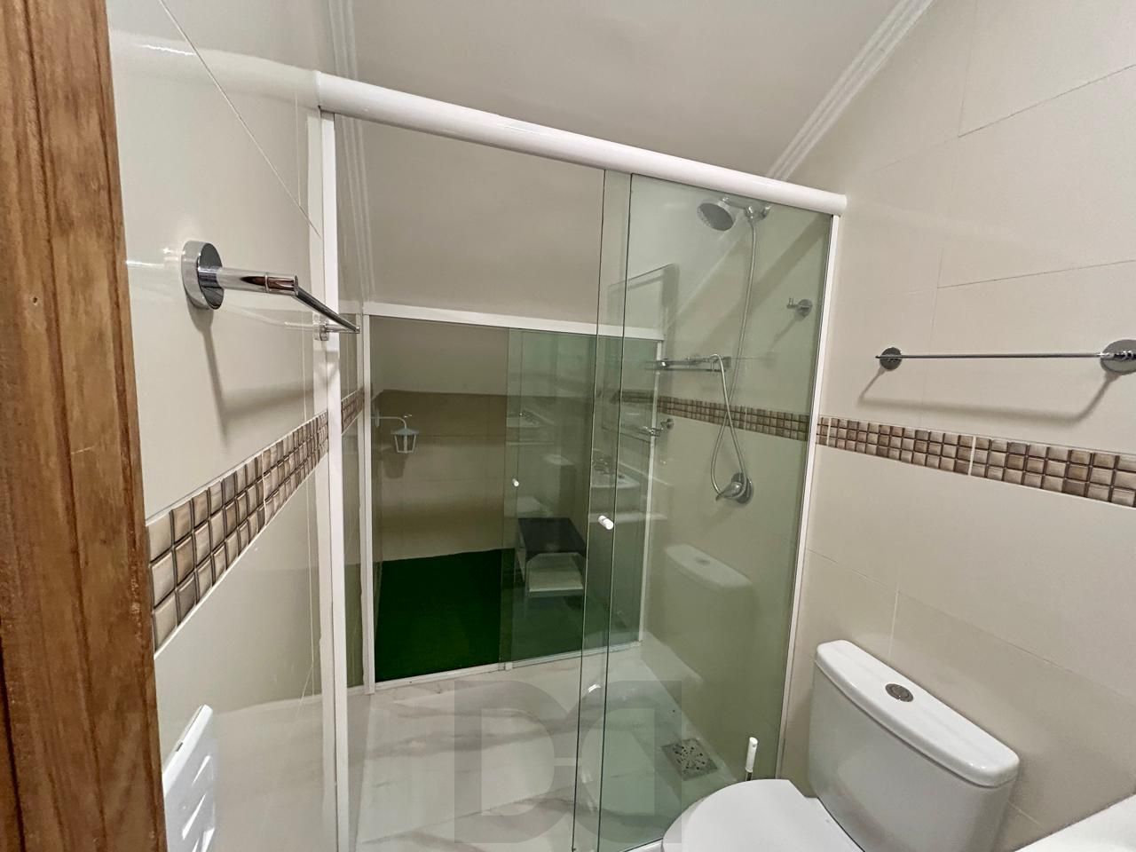 Casa 8 dormitórios, 5 banheiros e 6 vagas no Bairro São João Porto Alegre — foto 14