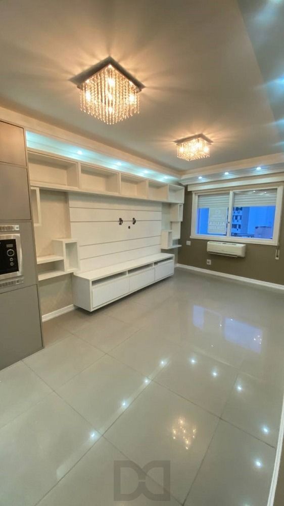 VENDA de apartamento 1dormitório com 1 vaga, mobiliado, localizado na Rua Jose do Patrocínio, Cidade Baixa, Porto Alegre. — foto 1