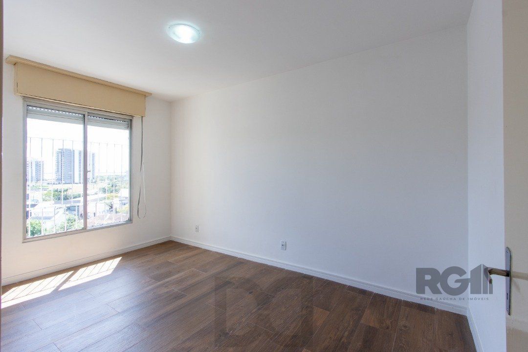 Apartamento de 2 Dormitórios com Vaga Coberta no Conjunto Residencial Santos Dumont — foto 17