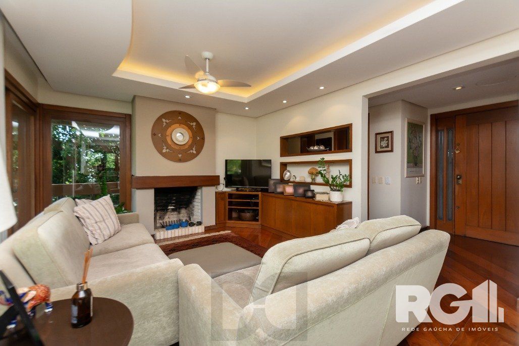 Apartamento Reformado! Com 3 dorm, sendo 1 suíte, 2 vagas na Rua Corte Real. — foto 13