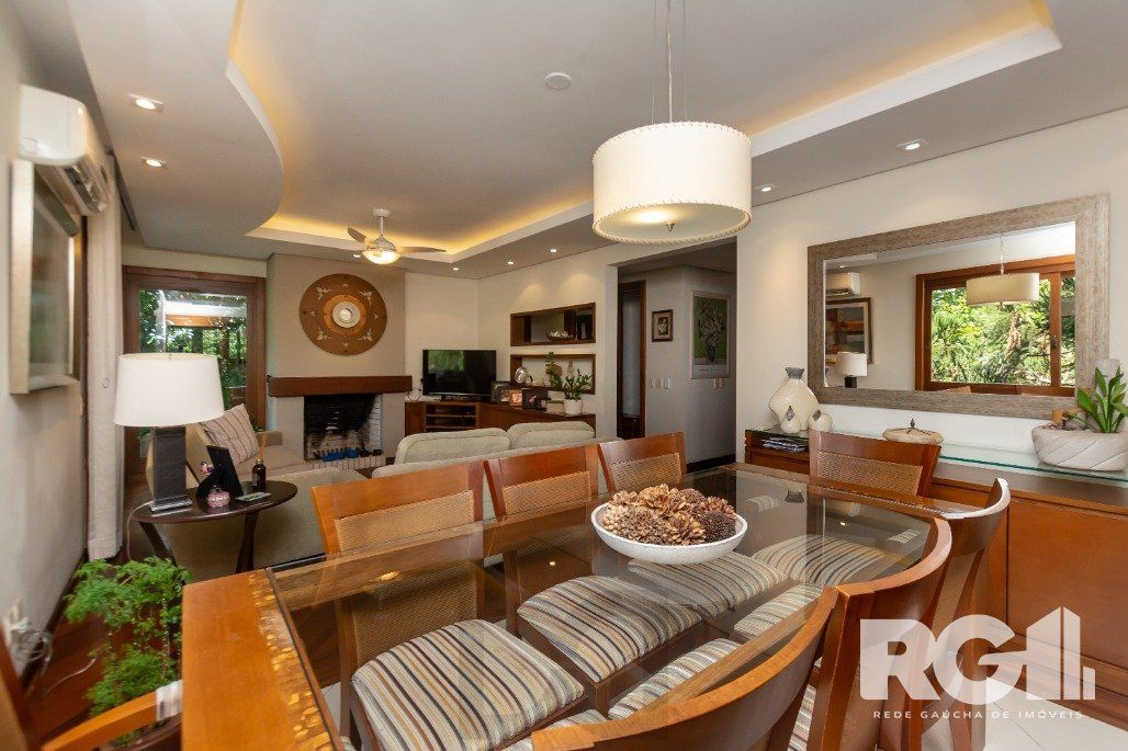 Apartamento Reformado! Com 3 dorm, sendo 1 suíte, 2 vagas na Rua Corte Real. — foto 7