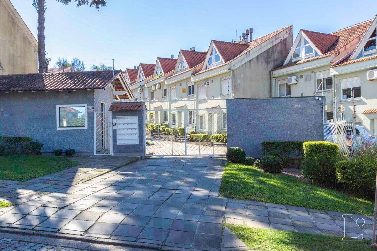 Excelente casa em condomínio fechado -Bairro Cristal — foto 1
