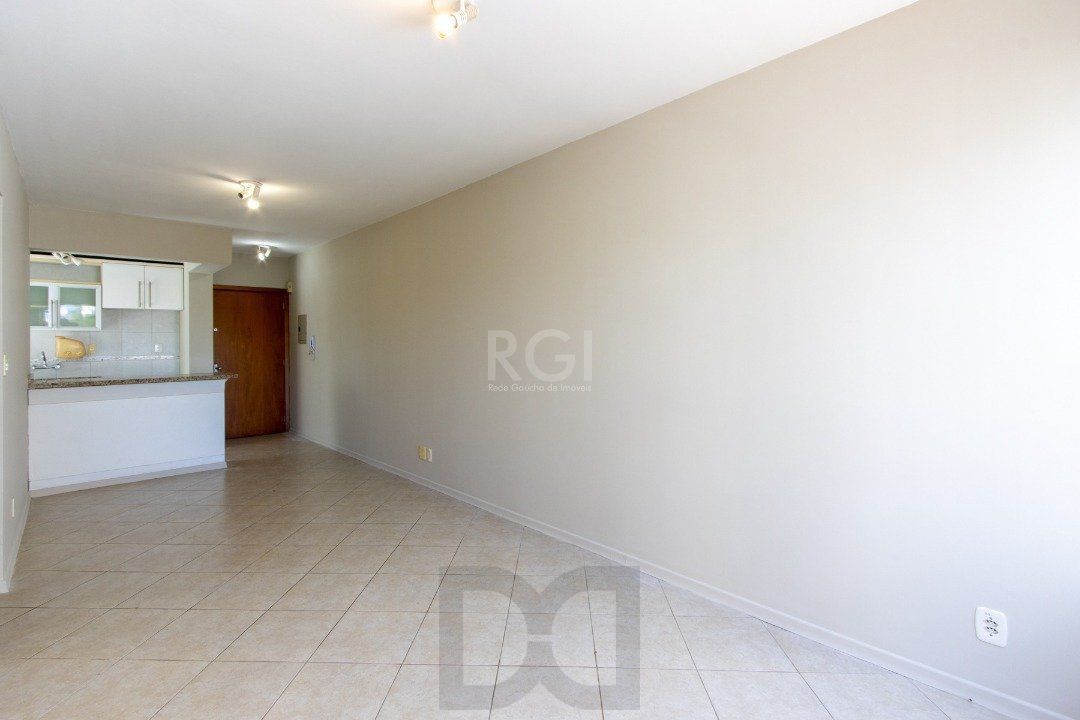 APARTAMENTO DE 3 DORMITÓRIOS EM CONDOMÍNIO FECHADO NA CAVALHADA — foto 3