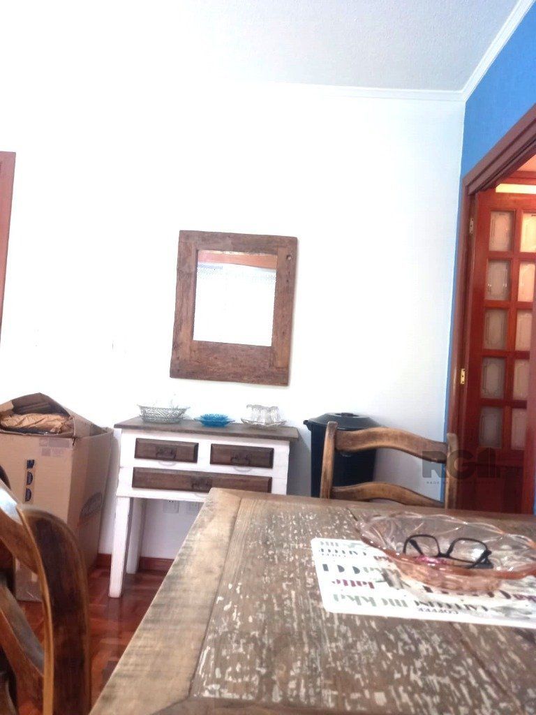 Apartamento no Passo D'areia de 1 dormitório MOBILIADO E DESOCUPADO — foto 9