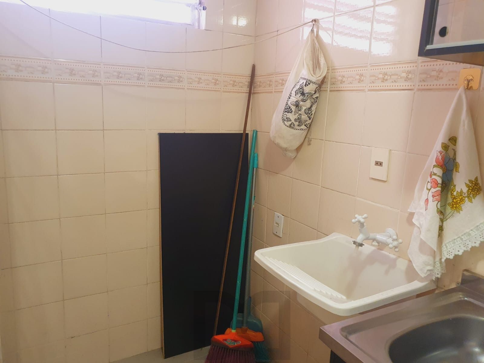 Apartamento JK, no bairro Auxiliadora, para locação / aluguel — foto 37