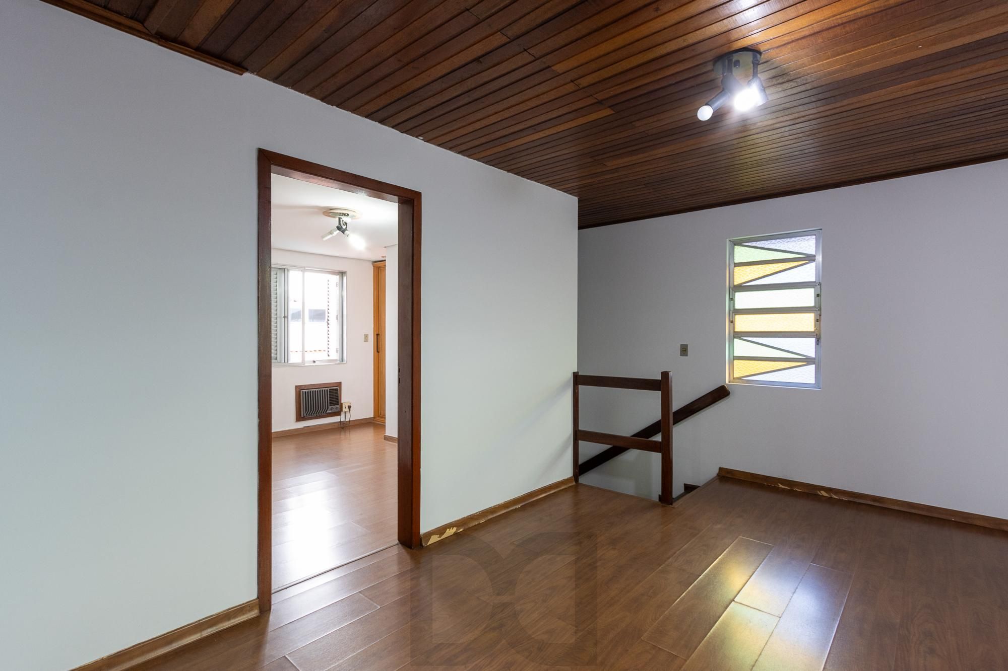 CASA RESIDENCIAL 04 DORMITÓRIOS | CAVALHADA — foto 39