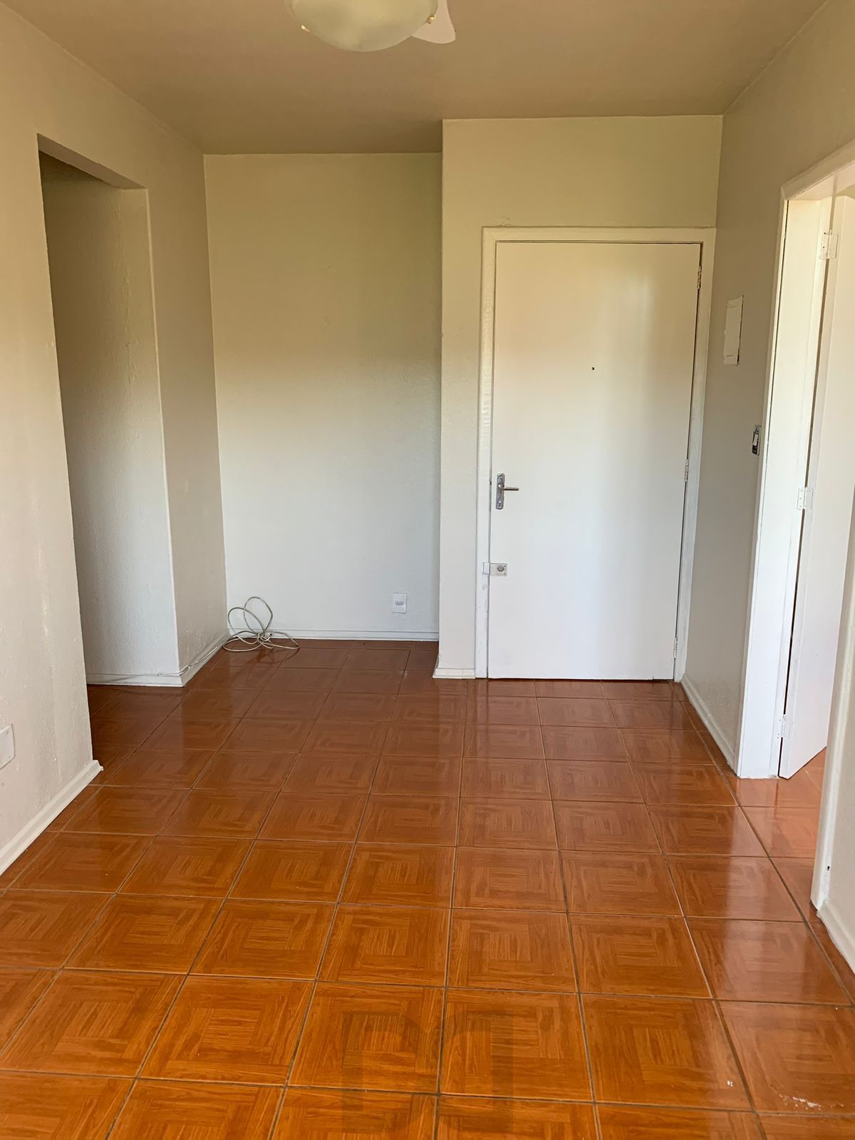 Apartamento no Condominio Parete de 1 dormitório reformado DESOCUPADO — foto 3