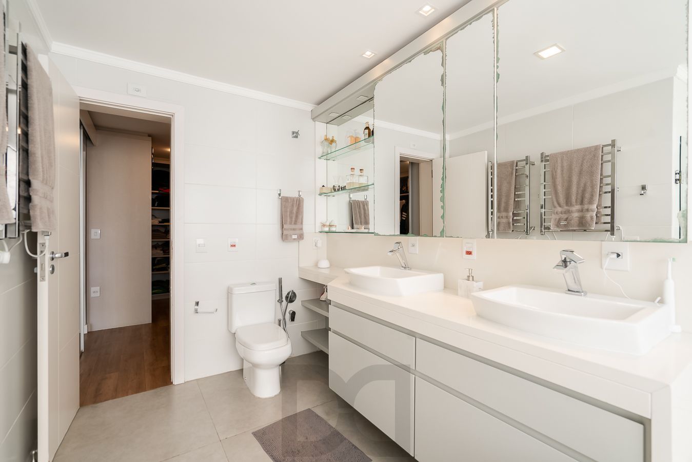 Casa em Condomínio com 4 quartos e 275m² à venda em Sarandi, Porto Alegre. — foto 56