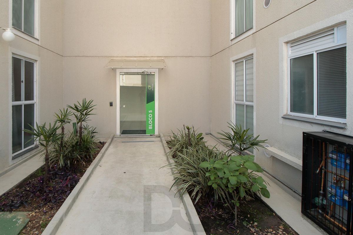 Apartamento Garden 1 dormitório 1 vaga e Piscina na Av. Protásio Alves — foto 1