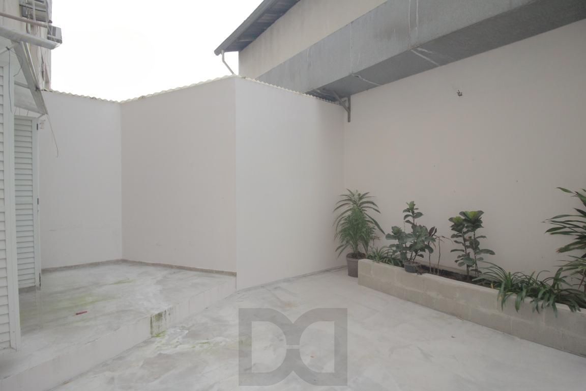 Apartamento 2 dormitórios com dependência 70m2 Moinhos de Vento Av. Cristóvão — foto 6