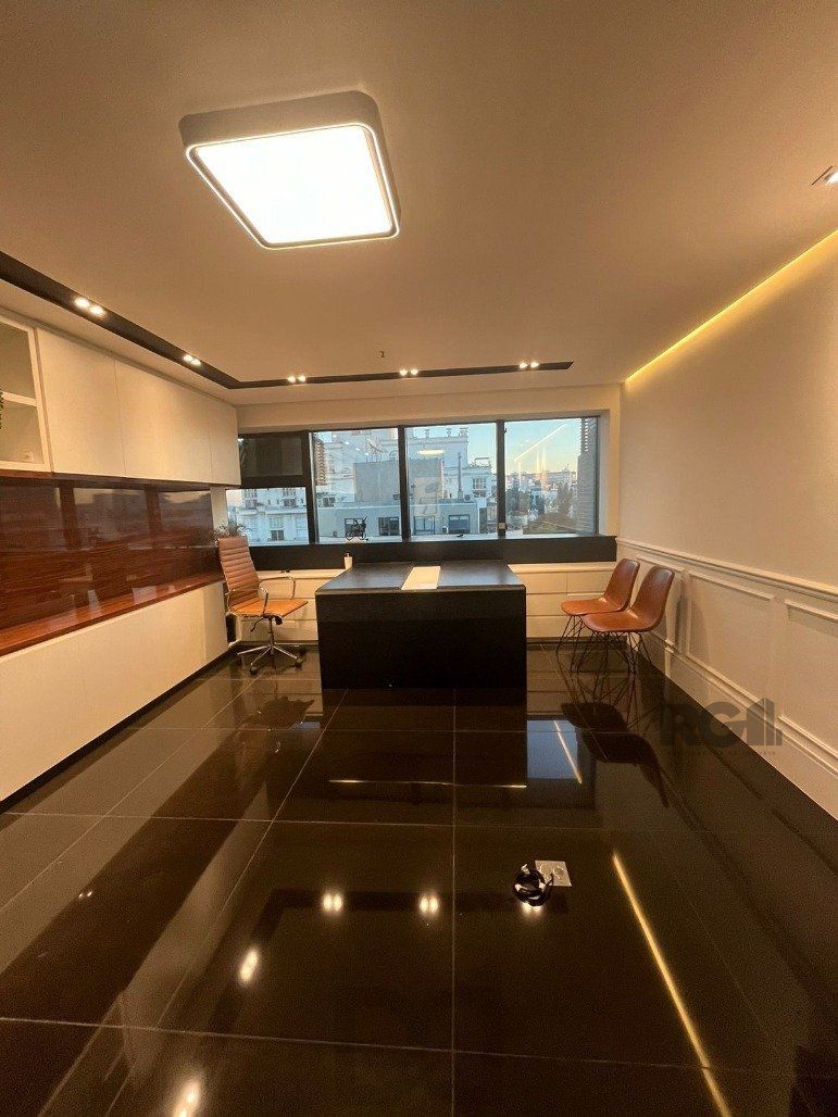 Prestígio e Conforto: Sala Comercial c/ Vaga no Moinhos de Vento — foto 4