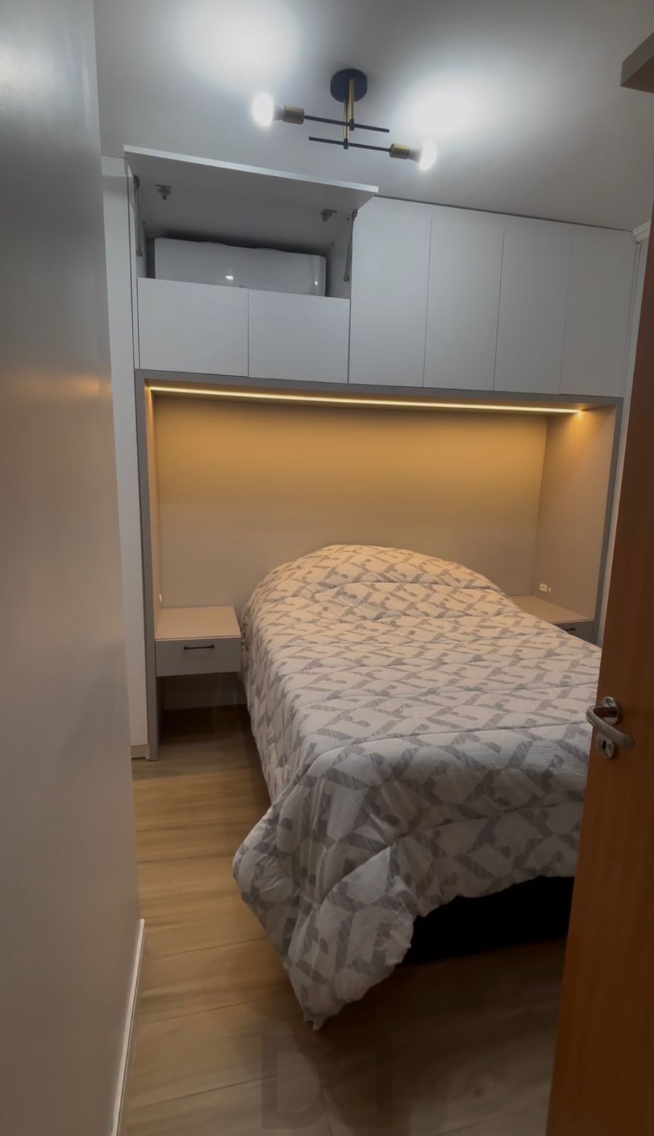 Apartamento com Sacada Churrasqueira com 1 vaga de garagem Av. Protásio Alves — foto 8