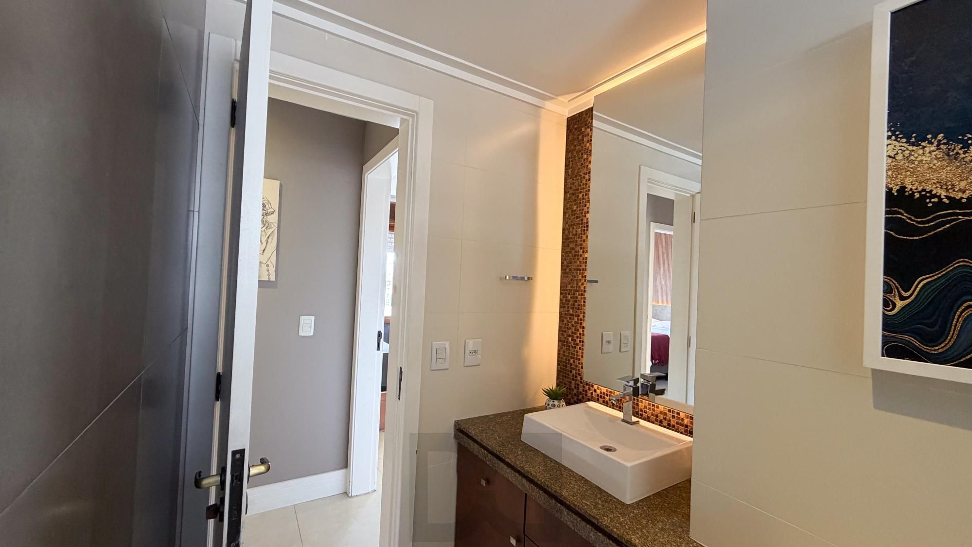 Vende-se linda cobertura com 3 quartos (1 suíte), 209m², 2 vagas e piscina – Três Figueiras — foto 68