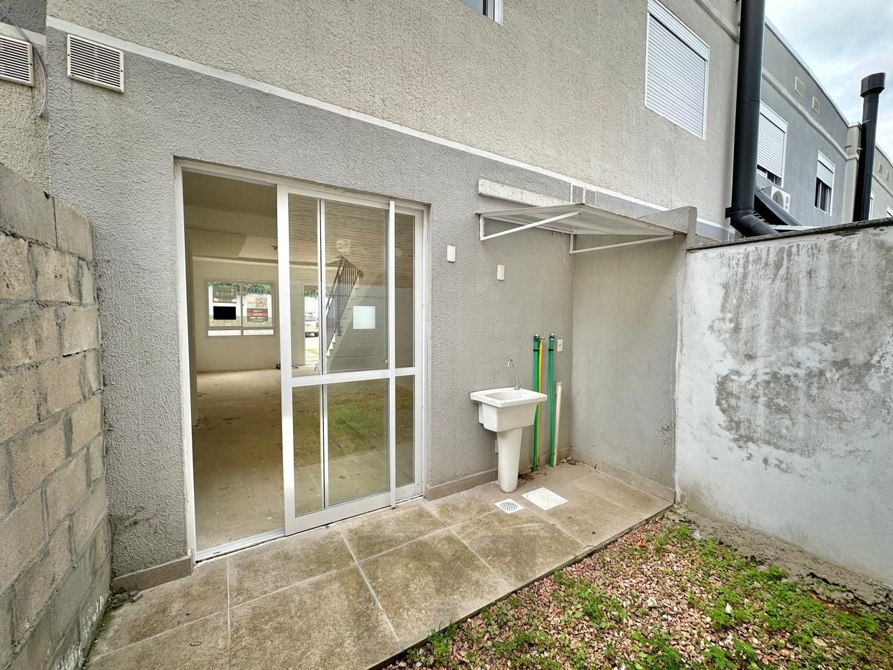 Excelente casa a venda em condomínio fechado no bairro Vila Nova. — foto 5