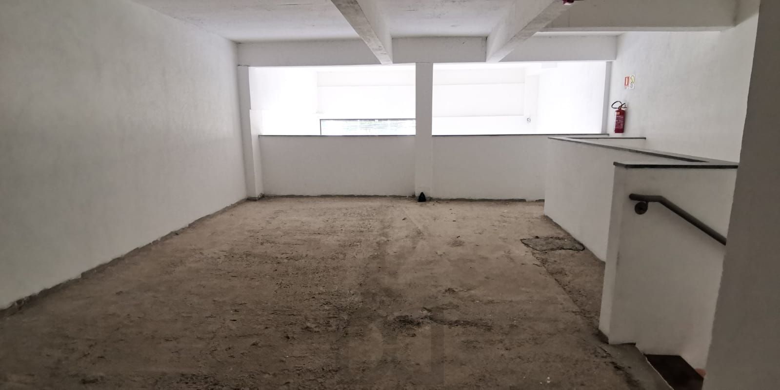 Vende loja ,com mezanino 180m², 2 banheiros — foto 27