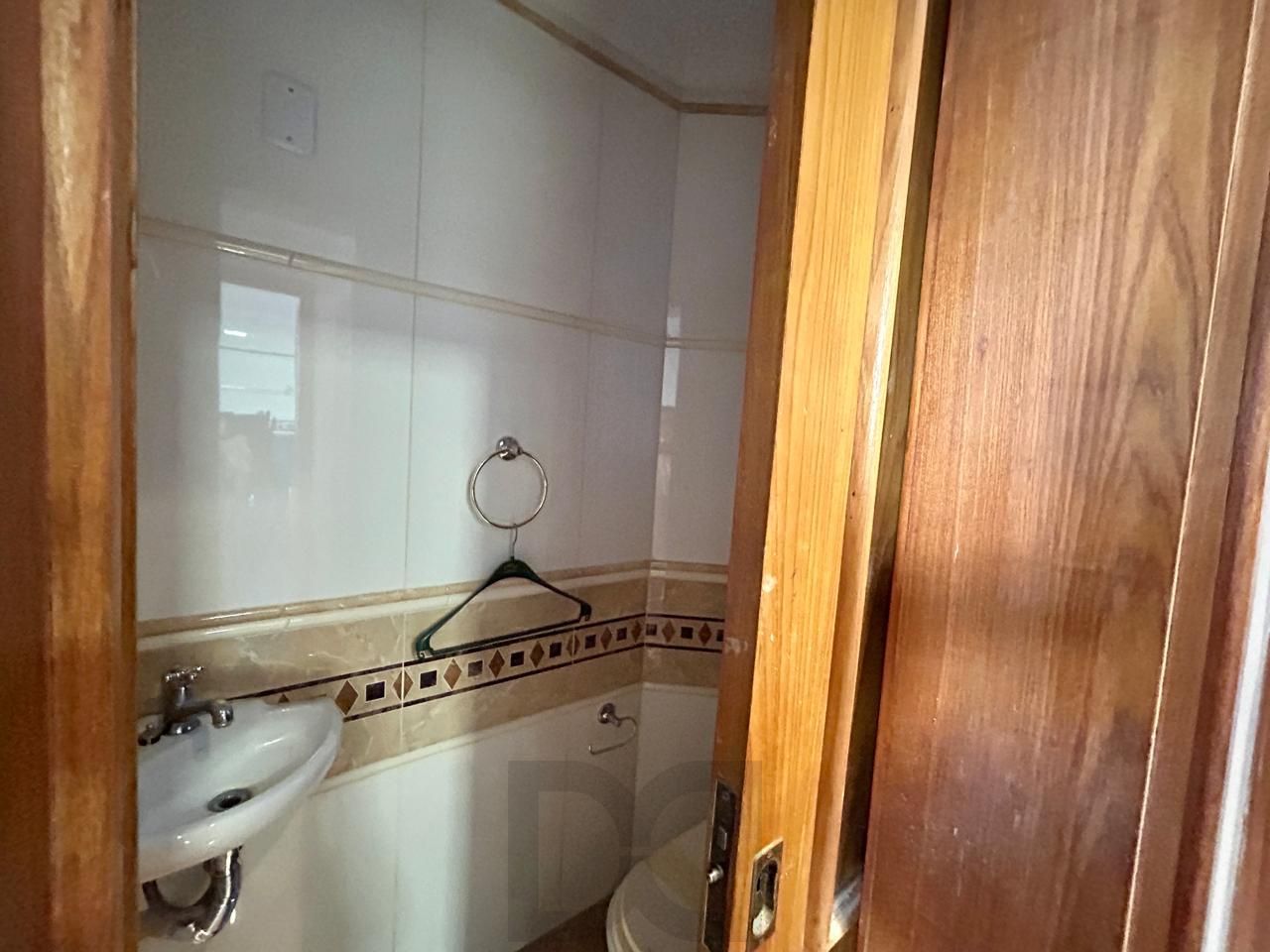 Casa 8 dormitórios, 5 banheiros e 6 vagas no Bairro São João Porto Alegre — foto 55