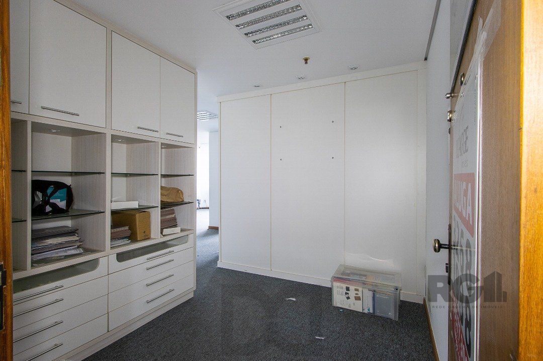 SALA COMERCIAL BAIRRO MENINO DEUS - 82m² DE ÁREA PRIVATIVA, 1 VAGA — foto 8