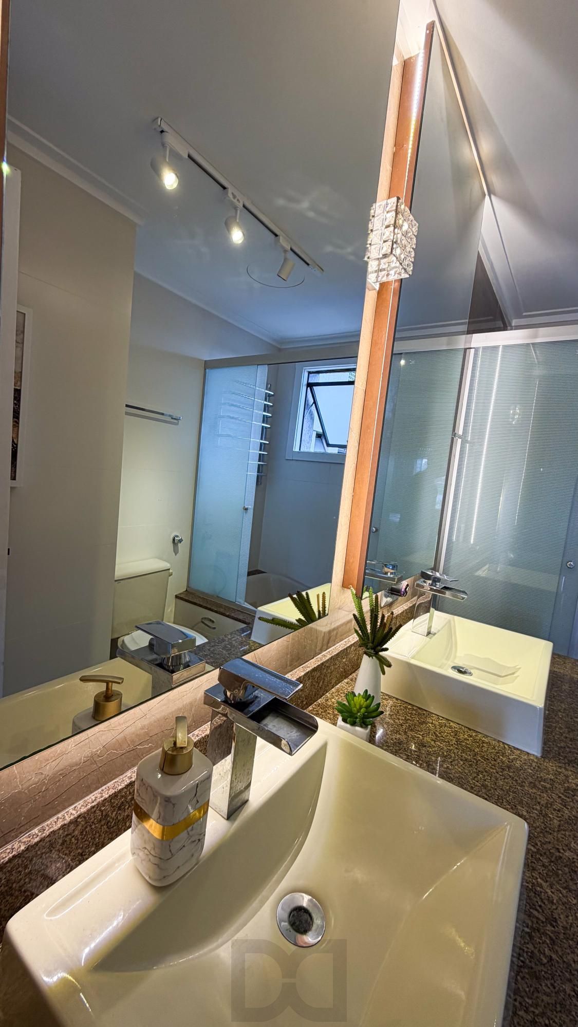 Vende-se linda cobertura com 3 quartos (1 suíte), 209m², 2 vagas e piscina – Três Figueiras — foto 69