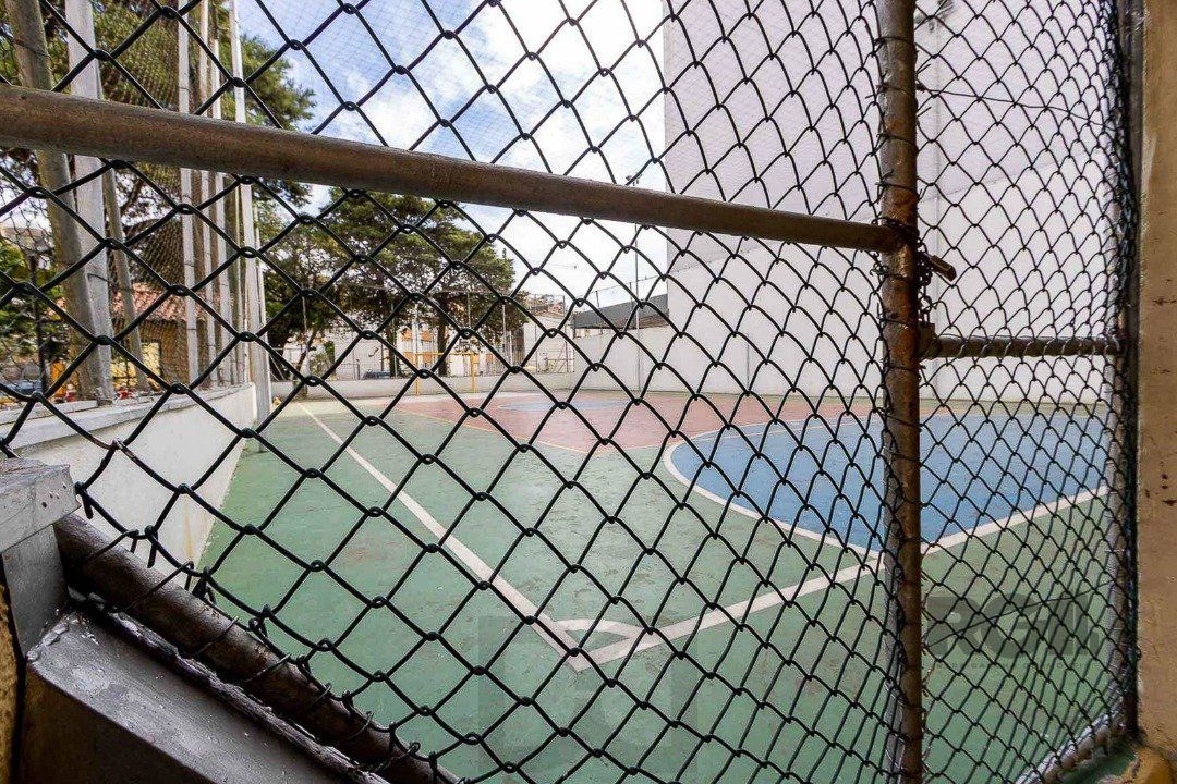 Apartamento de 2 Dormitórios com Vaga Coberta no Conjunto Residencial Santos Dumont — foto 31