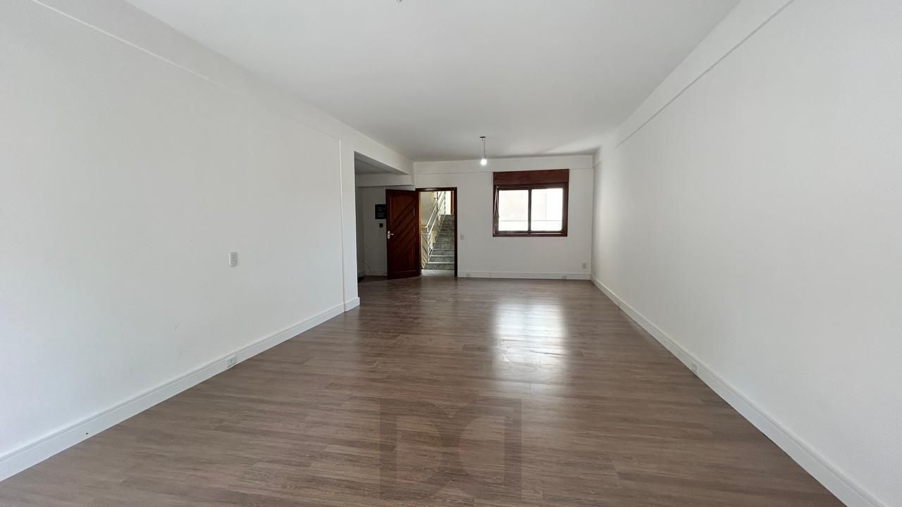 Apartamento 2 dormitórios no bairro Medianeira em Porto Alegre para Alugar — foto 3