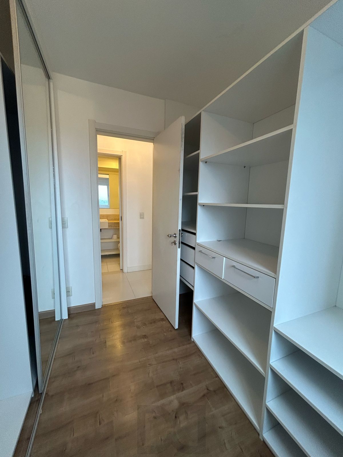 Lindo apartamento semi mobiliado, infra completa e a apenas 4 min do Iguatemi — foto 15
