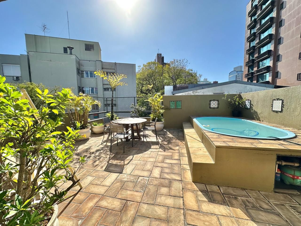segundo andar área externa pátio e piscina