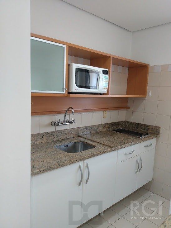 VENDO APARTAMENTO UM DORMITORIO BOM FIM ELEVADOR 1 VAGA — foto 8