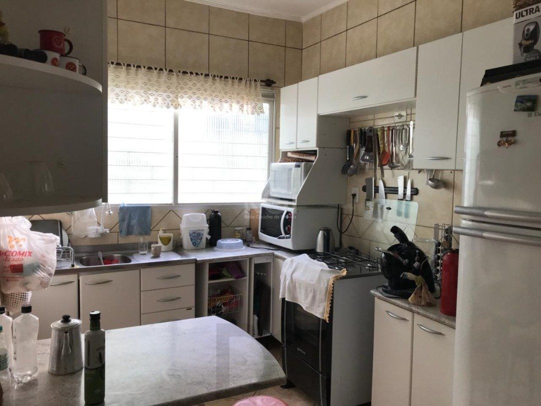 Casa residencial/comercial, com 350m² privativos, 4 quartos, 5 vagas de garagem - Bairro Tristeza — foto 8