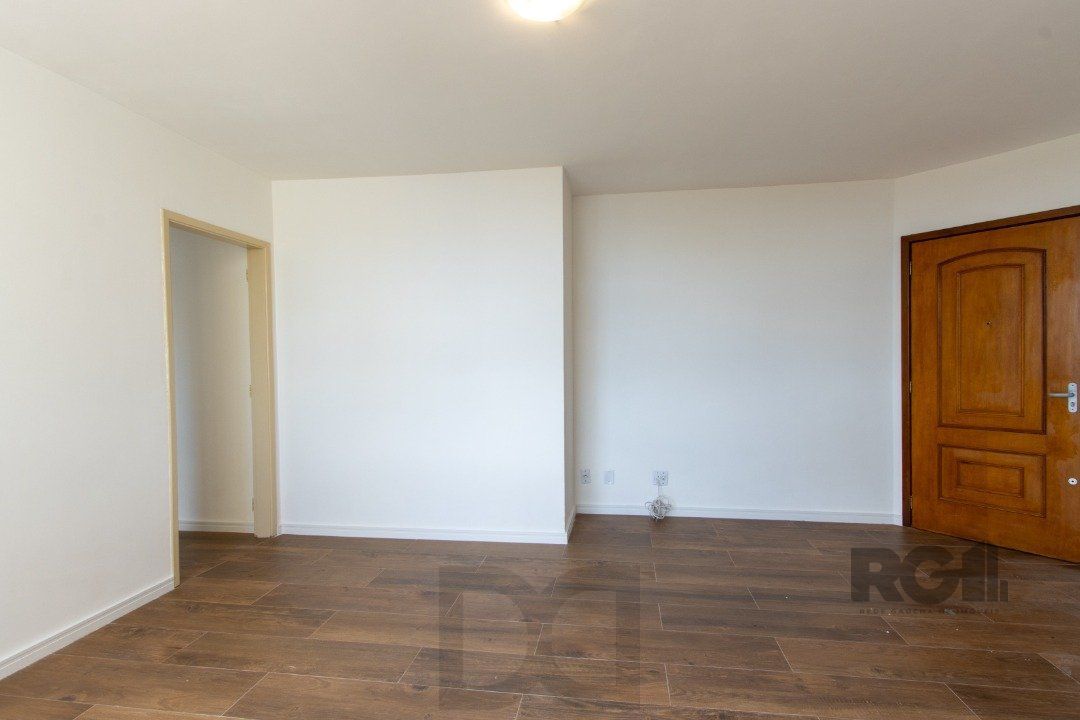 Apartamento de 2 Dormitórios com Vaga Coberta no Conjunto Residencial Santos Dumont — foto 4