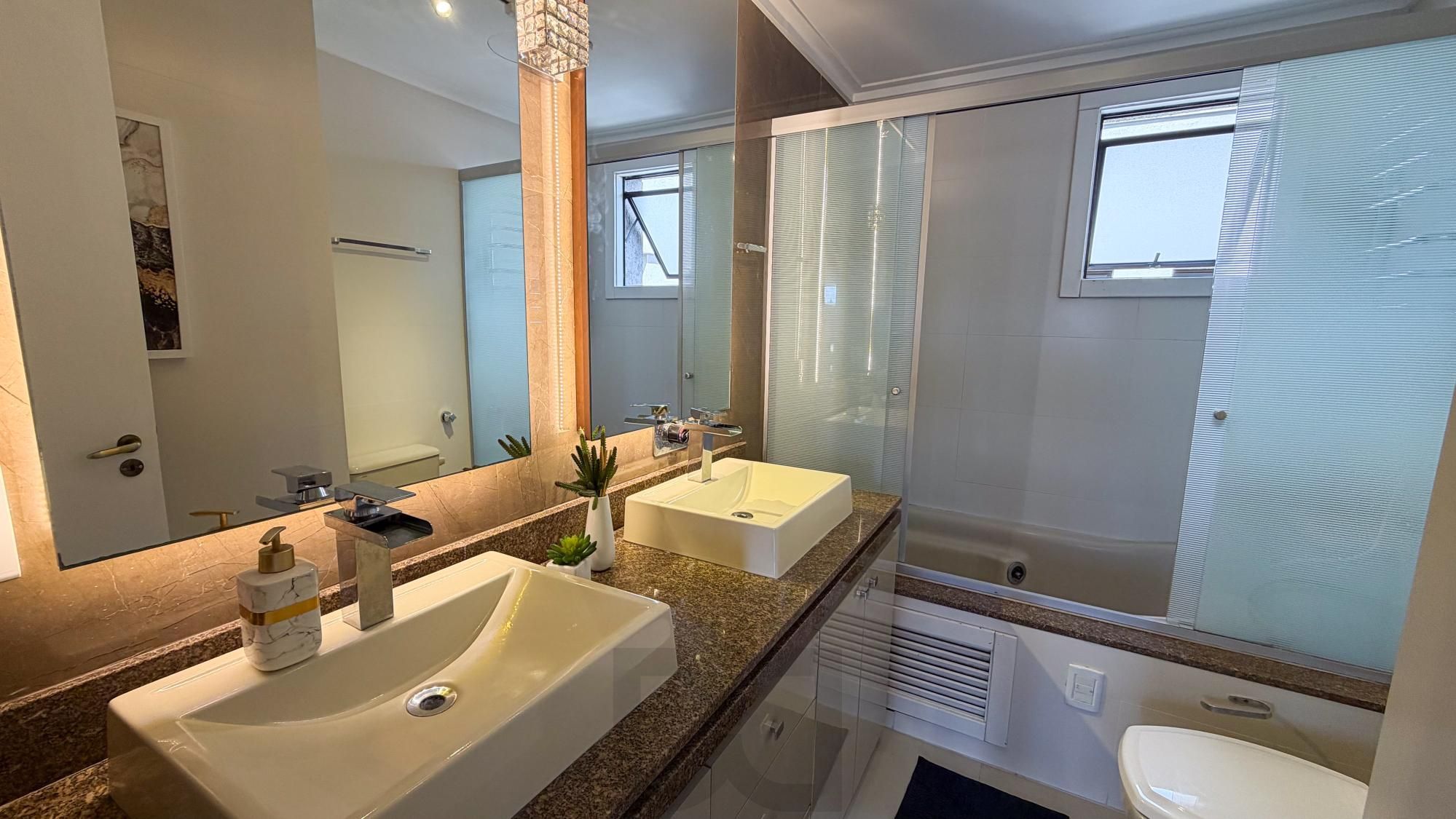 Vende-se linda cobertura com 3 quartos (1 suíte), 209m², 2 vagas e piscina – Três Figueiras — foto 60