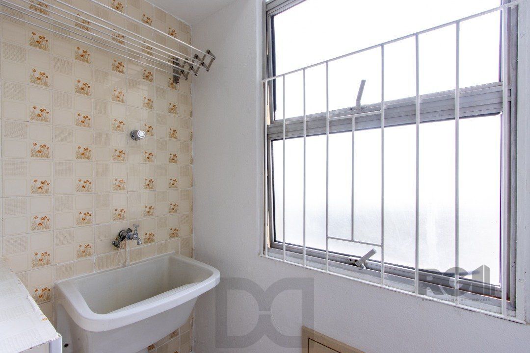 Apartamento de 2 Dormitórios com Vaga Coberta no Conjunto Residencial Santos Dumont — foto 9