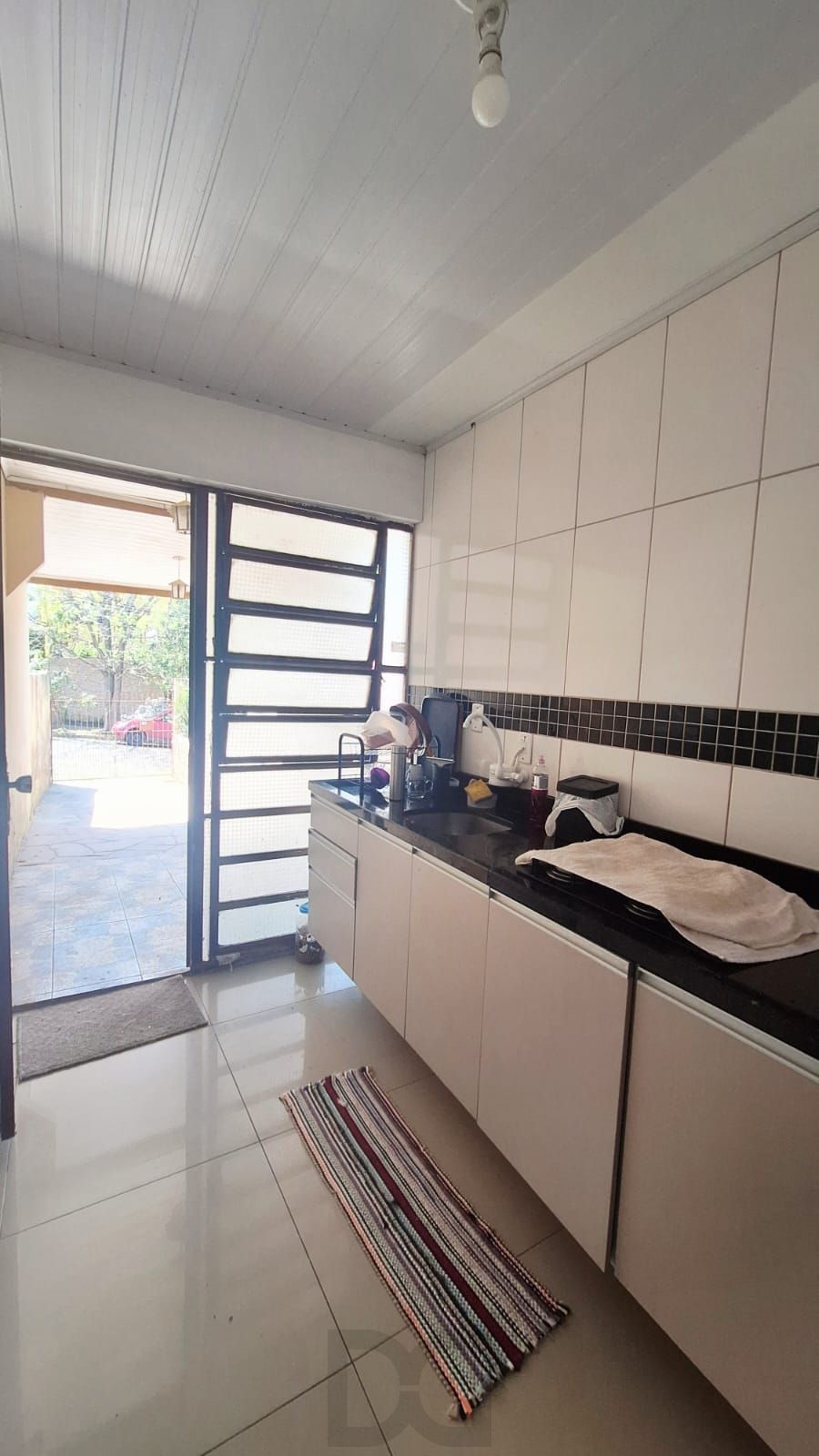 Se você procura uma casa com pátio e churrasqueira para receber sua família e amigos , aqui é seu lugar! — foto 11
