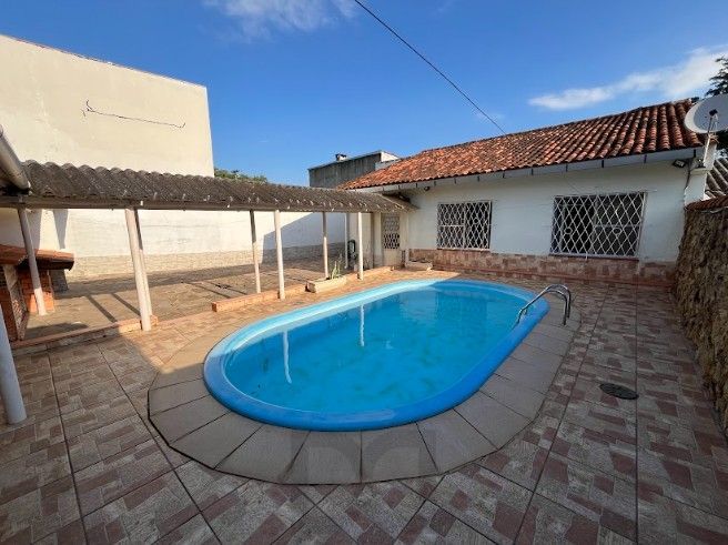 Casa Térrea com Piscina, 3 Dormitórios e Possibilidade para 4º Dormitório Venda — foto 16