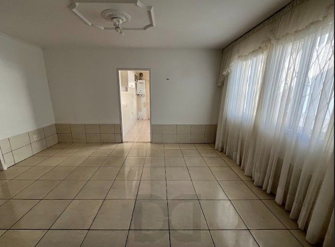 Casa Térrea com Piscina, 3 Dormitórios e Possibilidade para 4º Dormitório Venda — foto 8