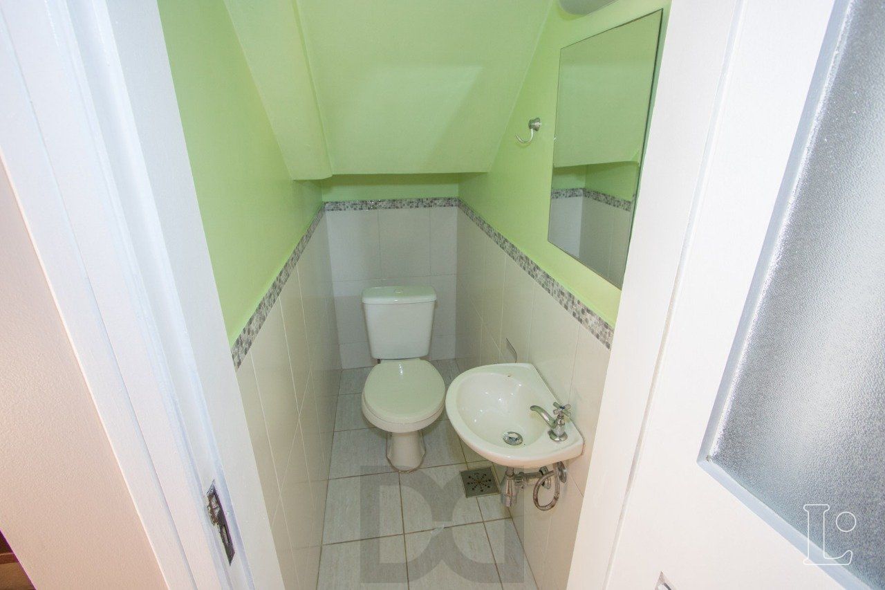 Excelente casa em condomínio fechado -Bairro Cristal — foto 8