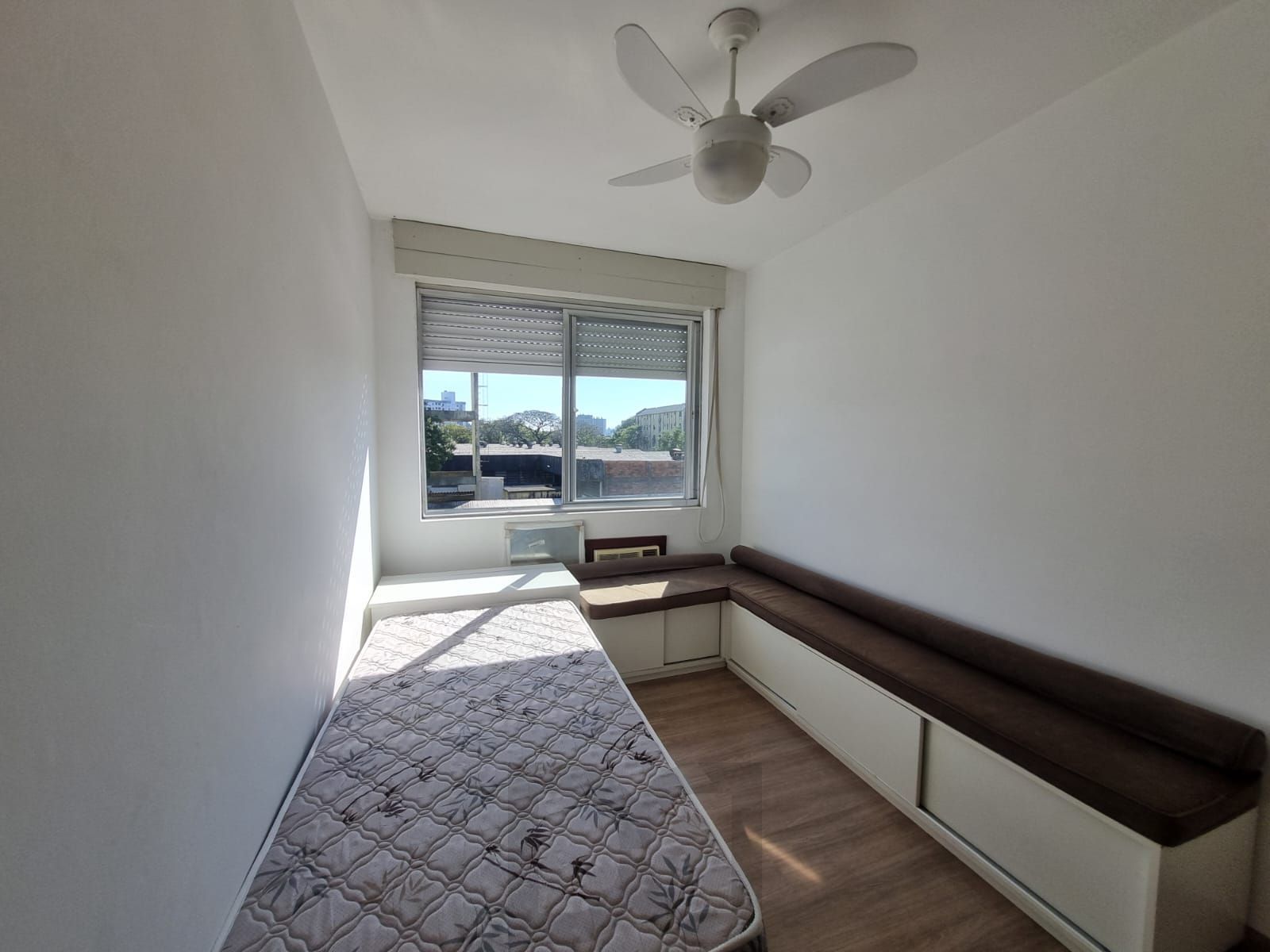 Apartamento de 2 dormitórios no bairro Partenon. — foto 17