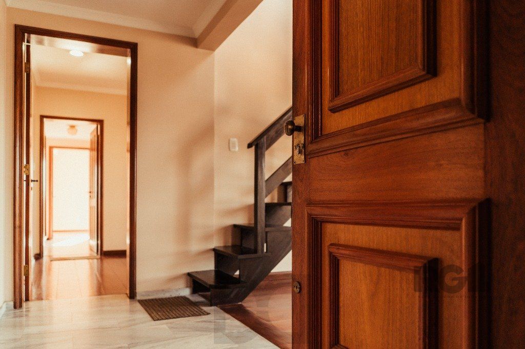 Vende-se cobertura 3 quartos com suíte e 2 vagas - 333m² - Mont Serrat — foto 13