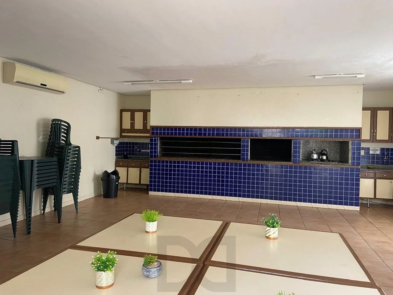 Apartamento 2 Dormitórios com 1 vaga coberta e elevador no Alto Petrópolis — foto 25
