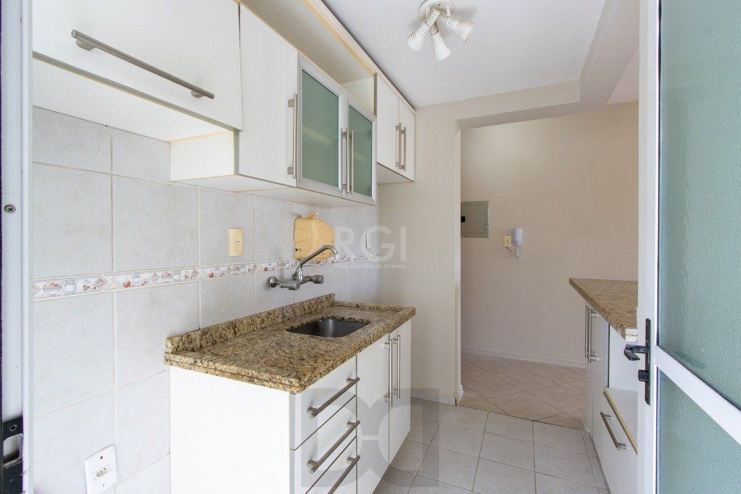 APARTAMENTO DE 3 DORMITÓRIOS EM CONDOMÍNIO FECHADO NA CAVALHADA — foto 9